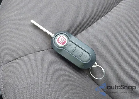 2012 Fiat 500 Pop z USA, uszkodzony, nr VIN 3C3CFFAR3CT183725